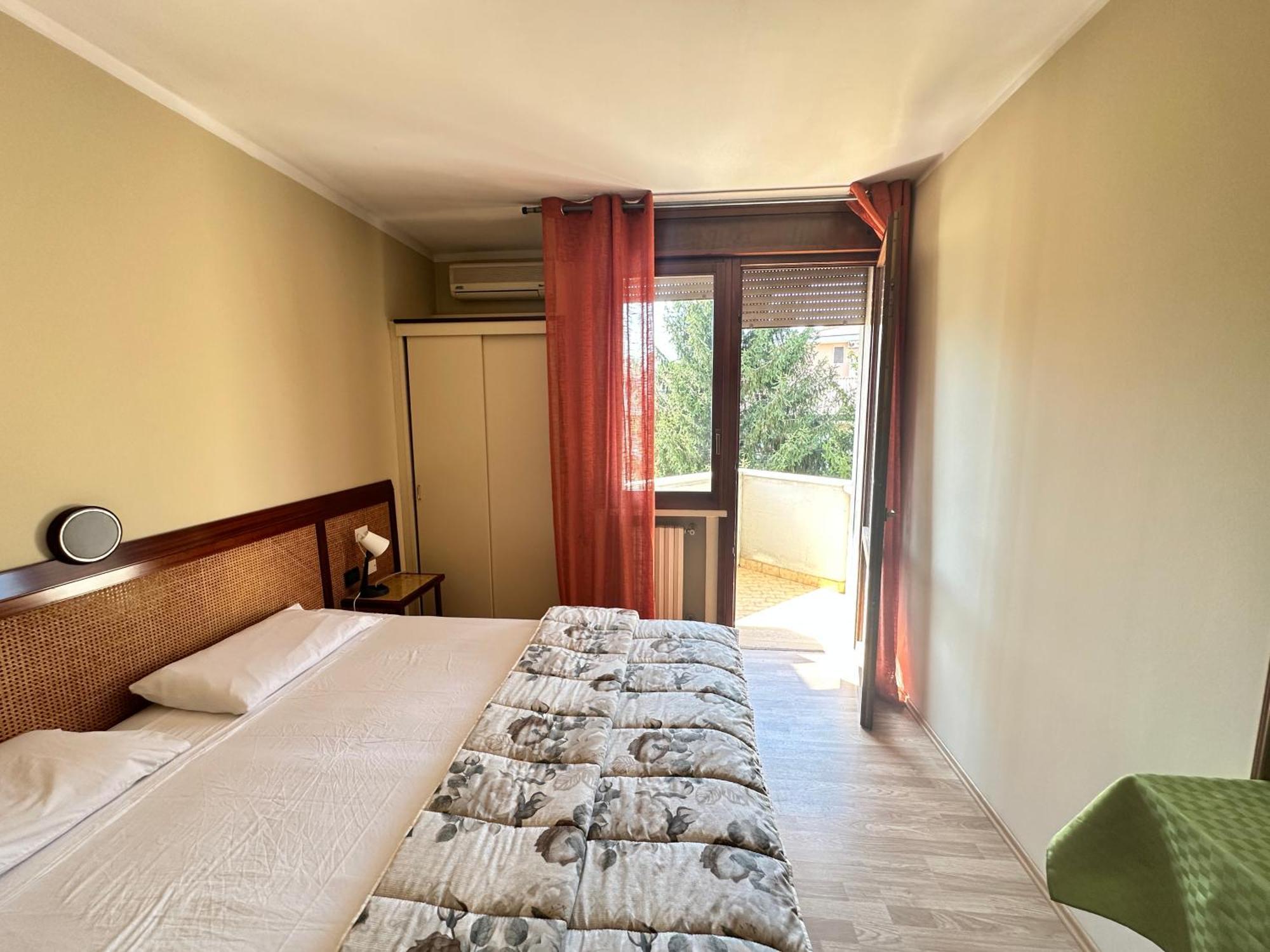 Hotel Battaglia Батталья-Терме Екстер'єр фото