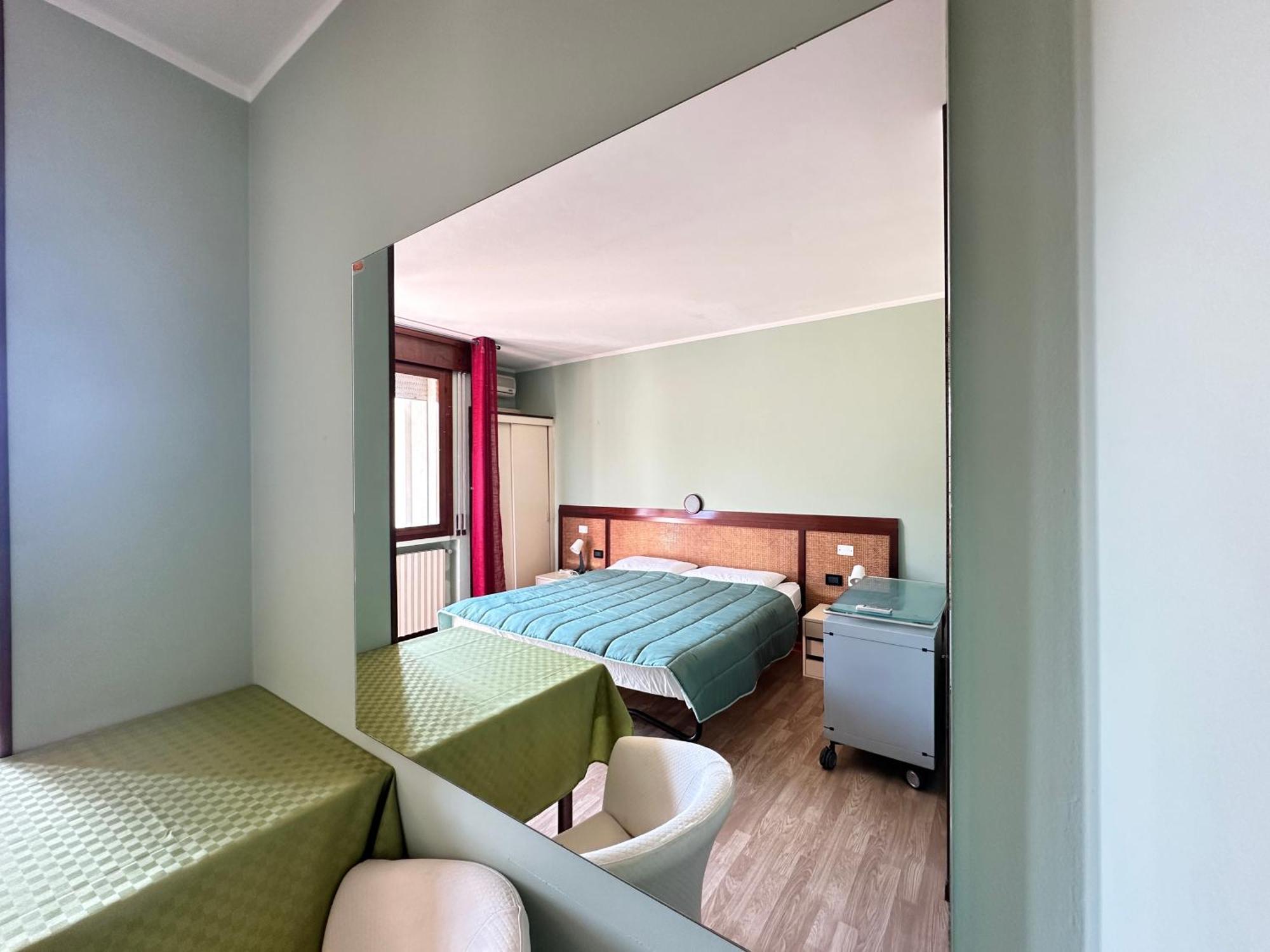 Hotel Battaglia Батталья-Терме Екстер'єр фото